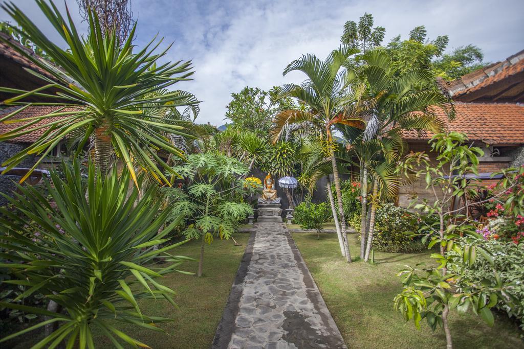 Global Lodge Pemuteran Exterior photo